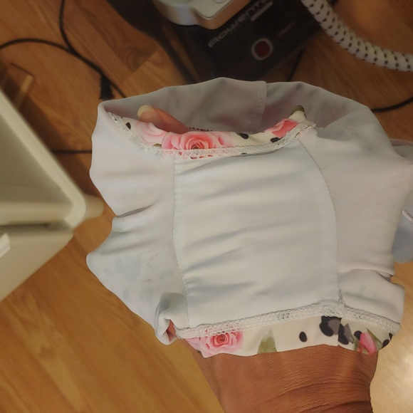 Marina west, Med, full-coverage swimsuit, pink rose pattern - Picture 7 of 7